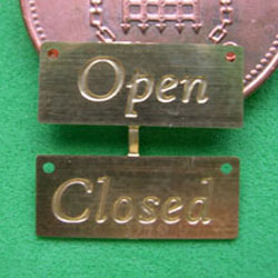 1/24th Scale Open/Closed Signs
